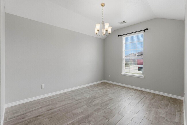 Building Photo - 9431 Paloma Creek Dr