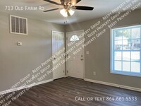 Building Photo - DISTRICT 6 - 3 bedroom / 1 bath available ...