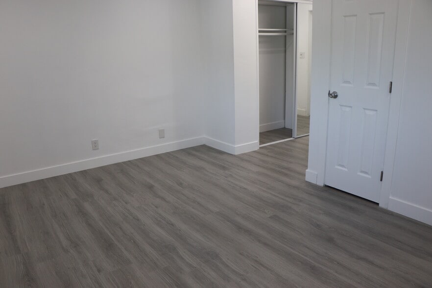 Building Photo - 6104 Costello Ave