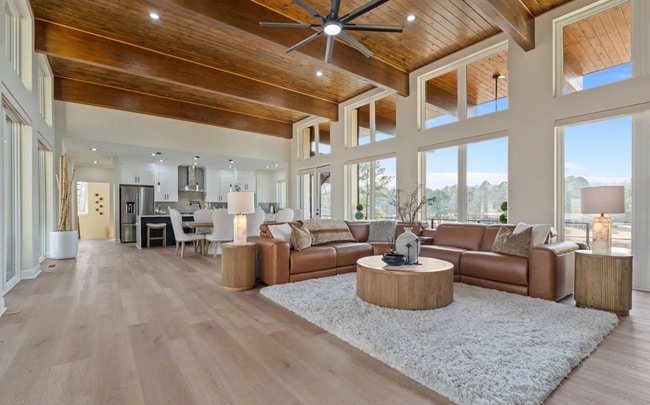 Building Photo - New Listing!!!