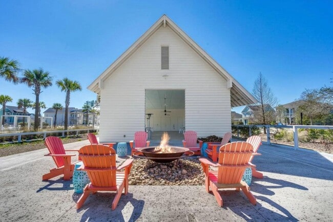 Building Photo - 313 Oak Bend St