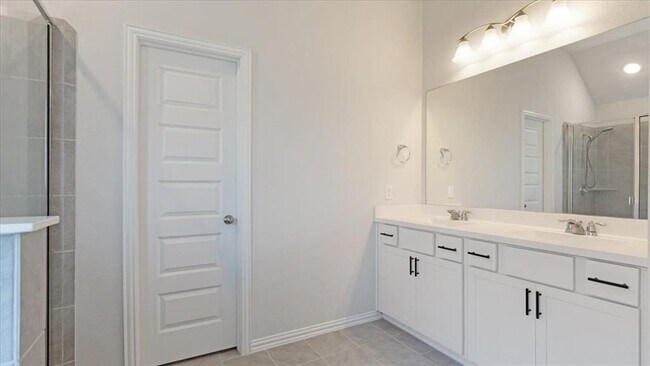 Building Photo - 814 Thomas Ridge Ln