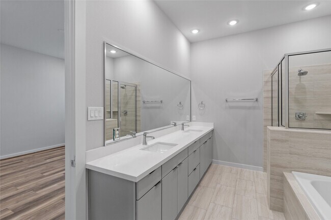 Building Photo - 613 Thornton Oaks Ln