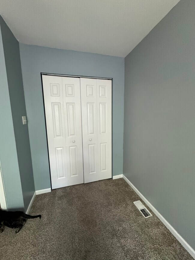 Building Photo - 415 S Zenia Ave