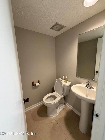 Building Photo - 396 Regency Wood Dr