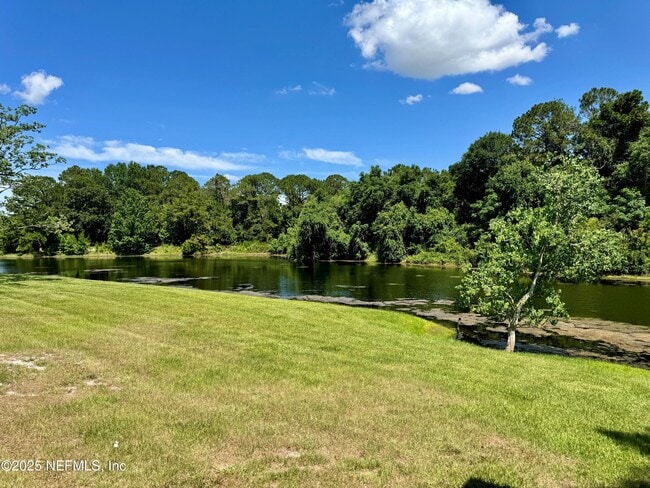 Building Photo - 450 Sherwood Oaks Dr
