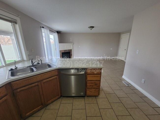 Building Photo - 6519 Yankee Dr