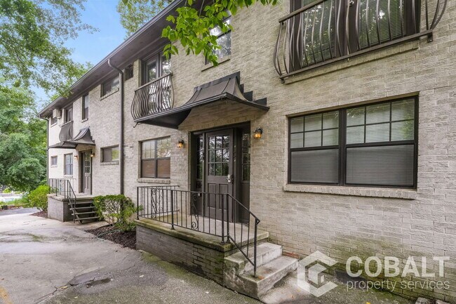 Primary Photo - 755 St Charles Ave NE