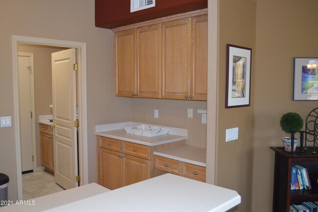 Building Photo - 7180 E Thirsty Cactus Ln