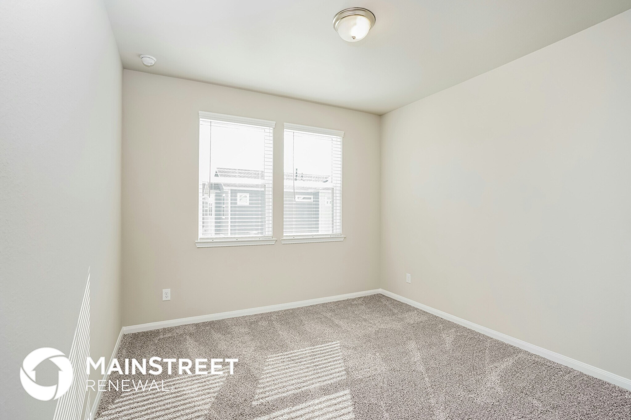 Building Photo - 9826 Rugged Oaks Dr