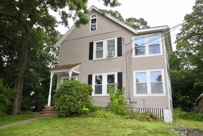 Primary Photo - 67 Howard St