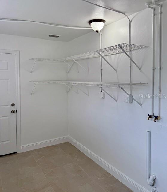 Building Photo - 1337 Lake Asher Cir