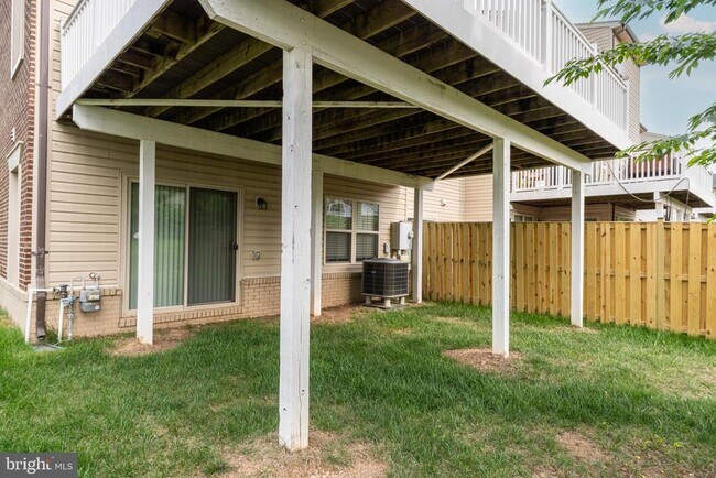 Building Photo - 42230 Castle Ridge Square