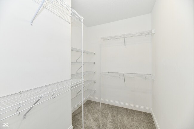 Building Photo - 8555 One W Dr