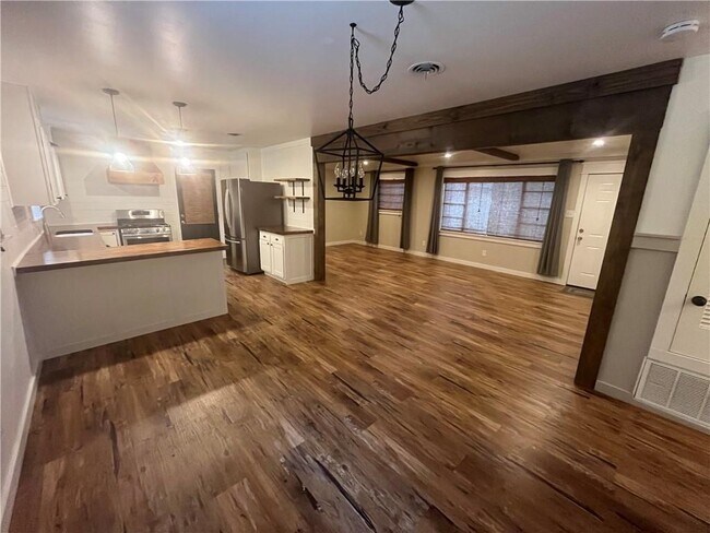 Building Photo - 30770 Cemetery Rd