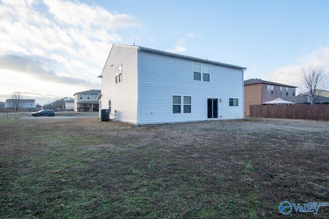 Building Photo - 213 Bumper Crop Ln NW