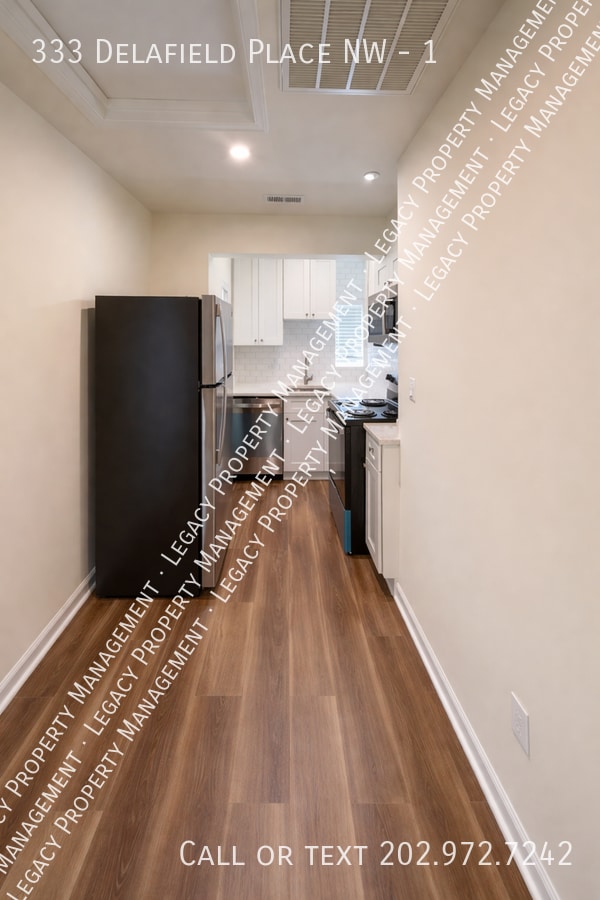 Building Photo - 333 Delafield Pl NW