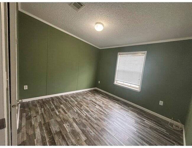 Building Photo - 8321 SE Skylark Ave