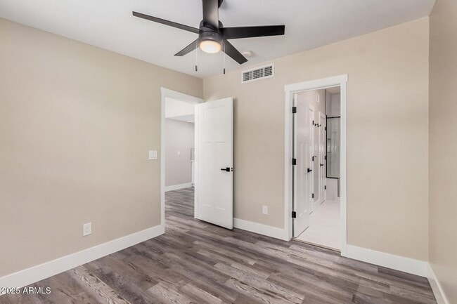 Building Photo - 3331 N 66th Pl