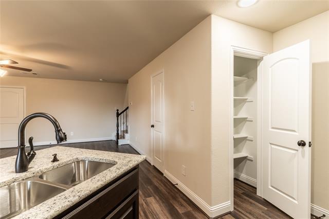 Building Photo - 6814 Topaz Dr