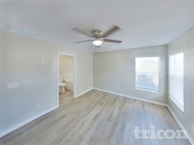 Building Photo - 8502 Deer Chase Dr