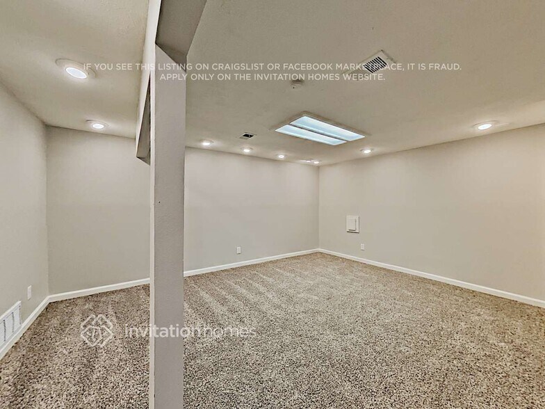 Building Photo - 18621 E Columbia Pl