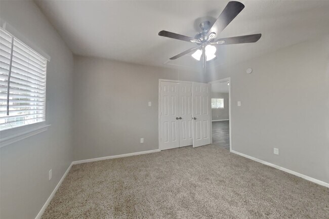 Building Photo - 602 Lajuana Ct