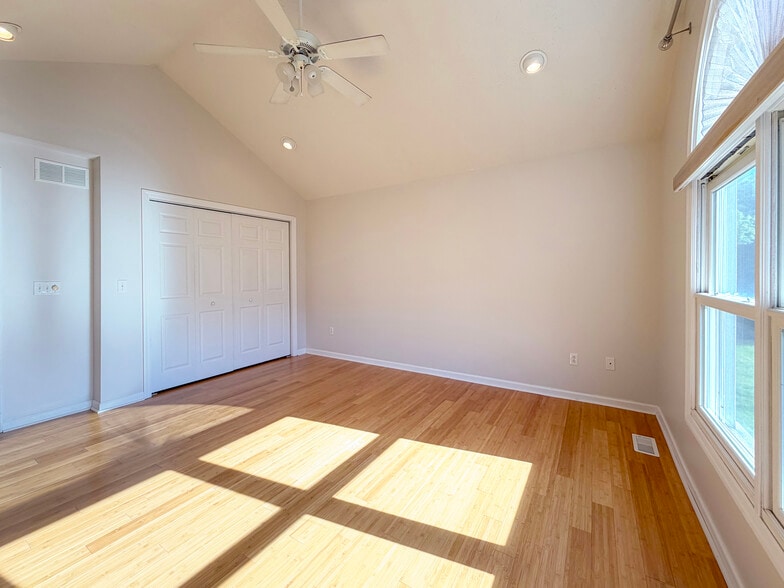 Building Photo - 103 Cadet Ct