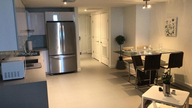 Building Photo - 1600 NE 1st Ave