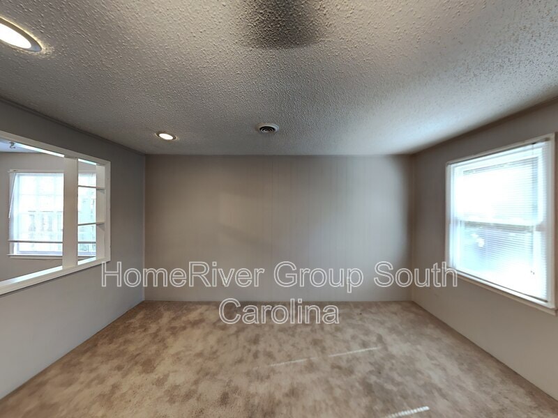 Building Photo - 206 Cable Head Rd