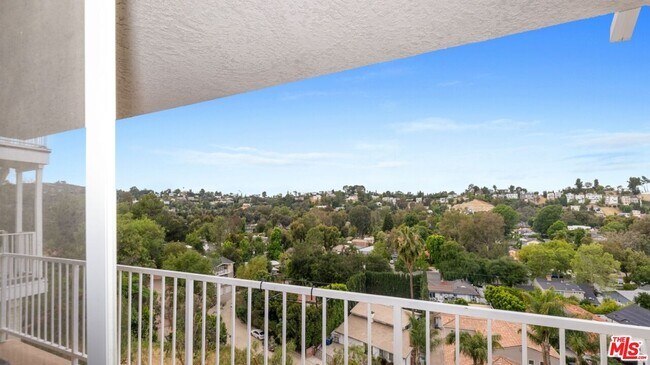 Building Photo - 5035 Escobedo Dr