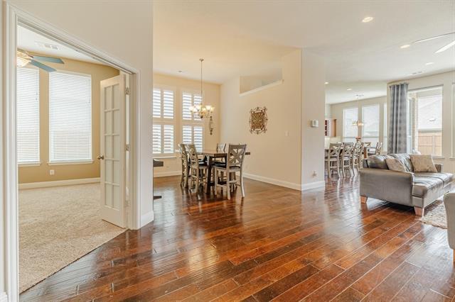 Building Photo - 1103 Somerset Cir