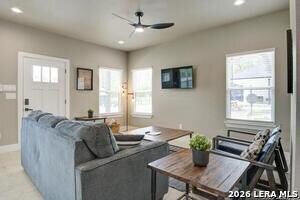 Building Photo - 30652 Oakview Dr