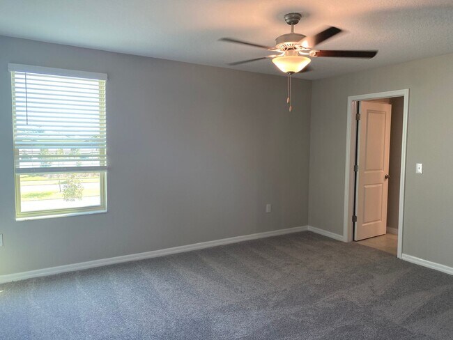 Building Photo - 7504 Samuel Ivy Dr