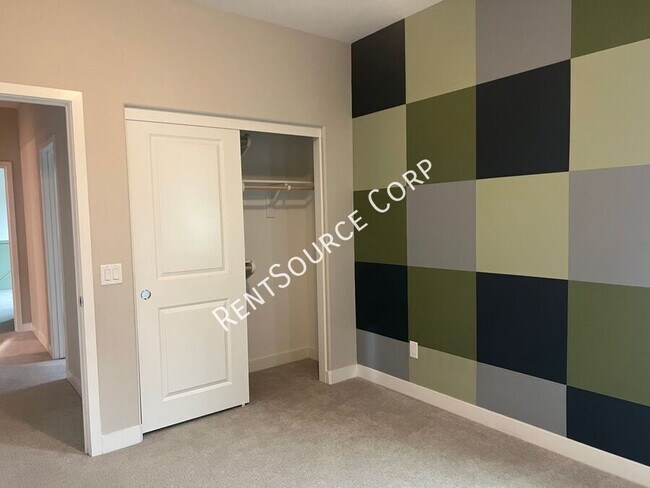 Building Photo - 27227 W Coyote Bush Ct