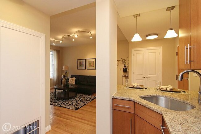 Building Photo - 1421 Columbia Rd NW