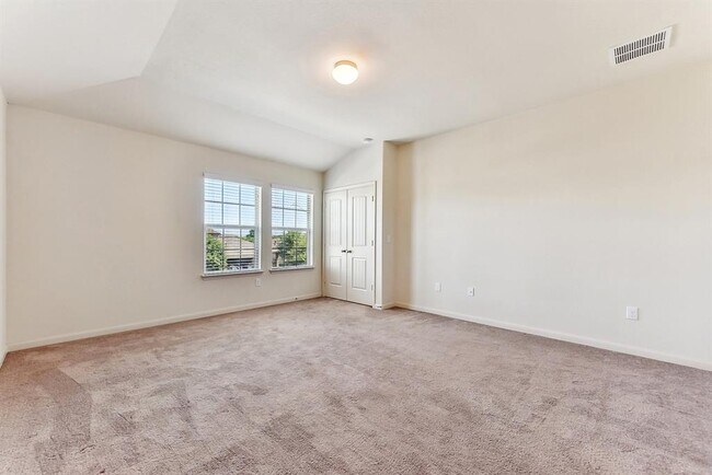 Building Photo - 310 Potters Peak Way
