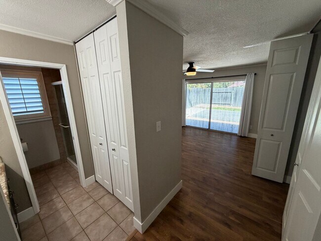 Building Photo - 9663 Elmira Cir