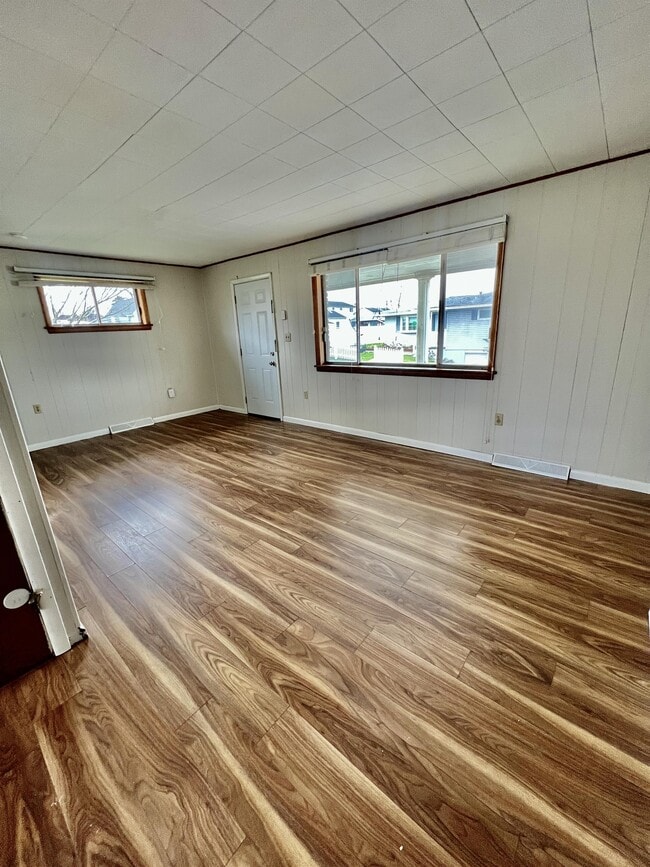 Building Photo - 516 Kensington Ave