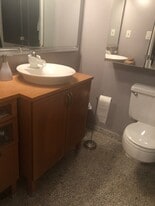 Building Photo - 7002 Kennedy Blvd E