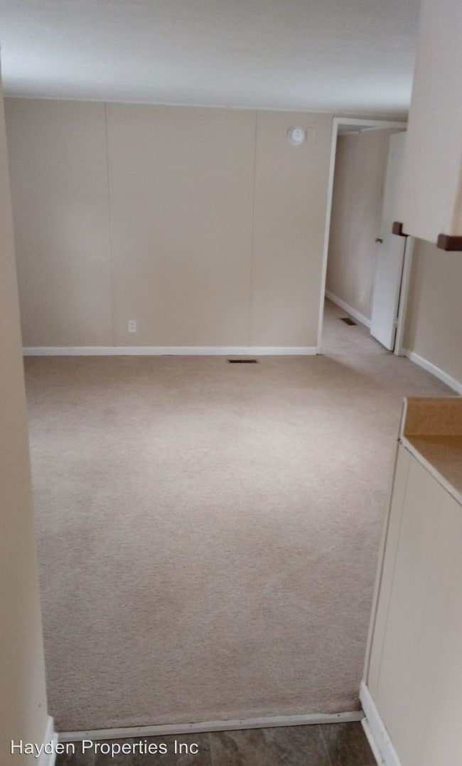 Building Photo - 3 br, 1.5 bath House - 209 F McQueen St