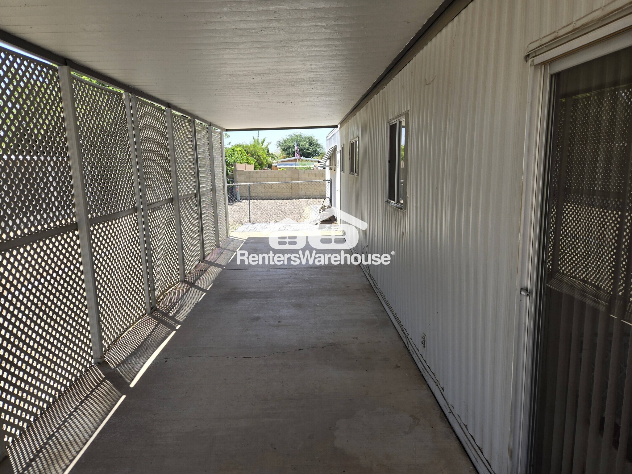 Building Photo - 9122 N 65th Ave