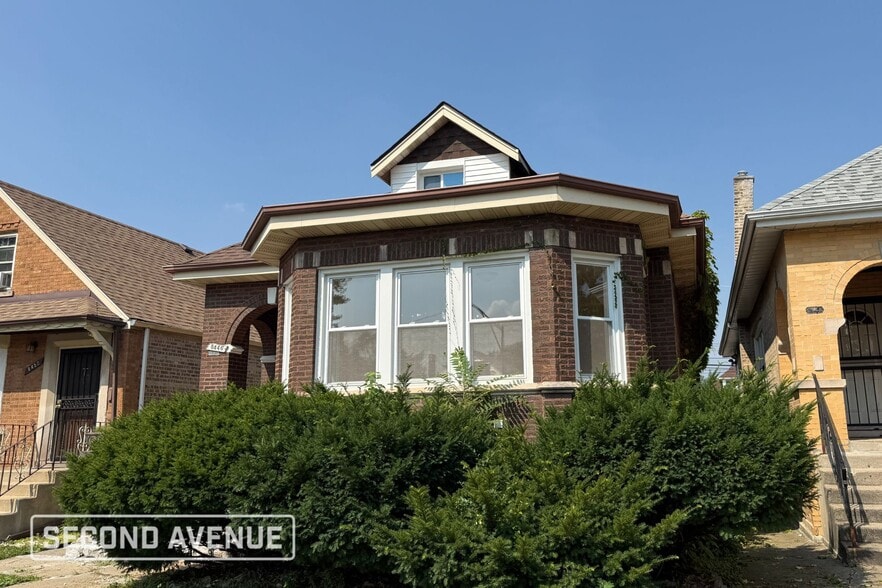 Building Photo - 8446 S Paulina St