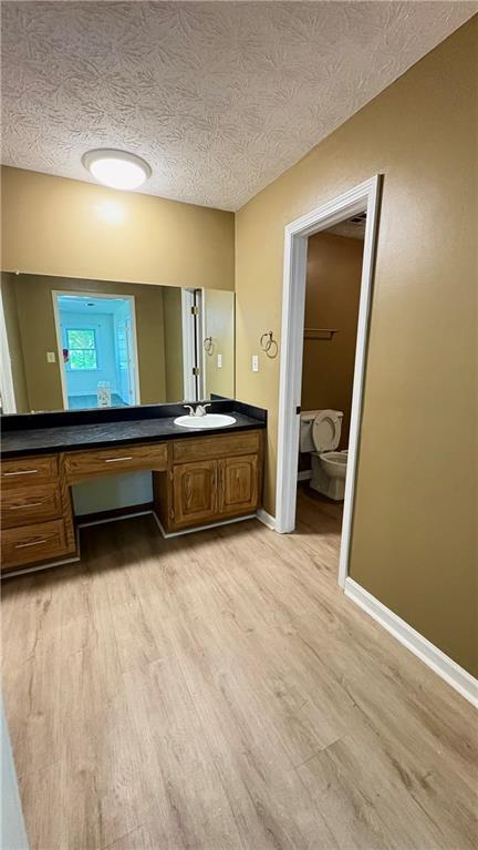 Building Photo - 2421 Fieldstone Dr SE