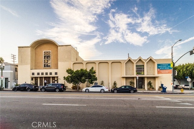 Building Photo - 1480 S Durango Ave
