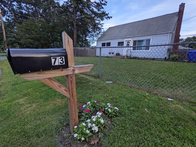 Building Photo - 73 Emerald Rd