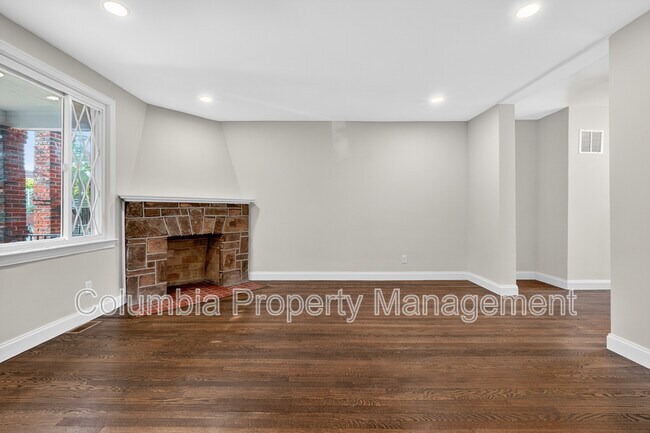 Building Photo - 5221 2nd St NW