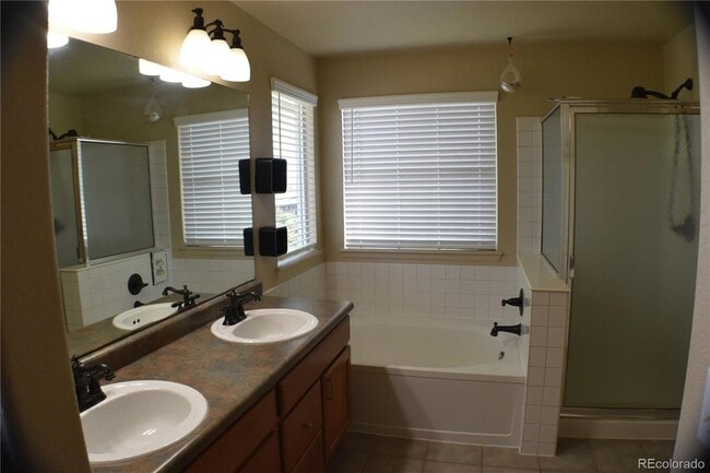 Building Photo - 8305 Cedar Chase Dr