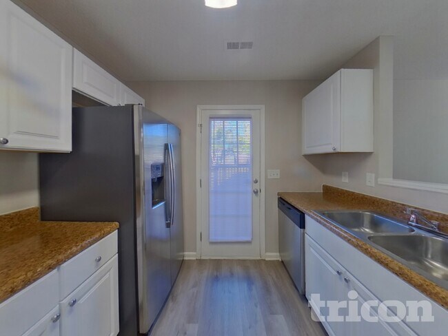 Building Photo - 457 Cape Jasmine Way