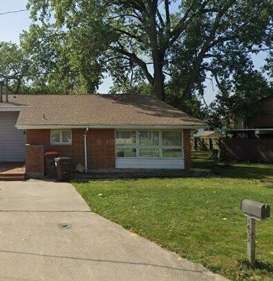 Primary Photo - 1632 Golfview Rd